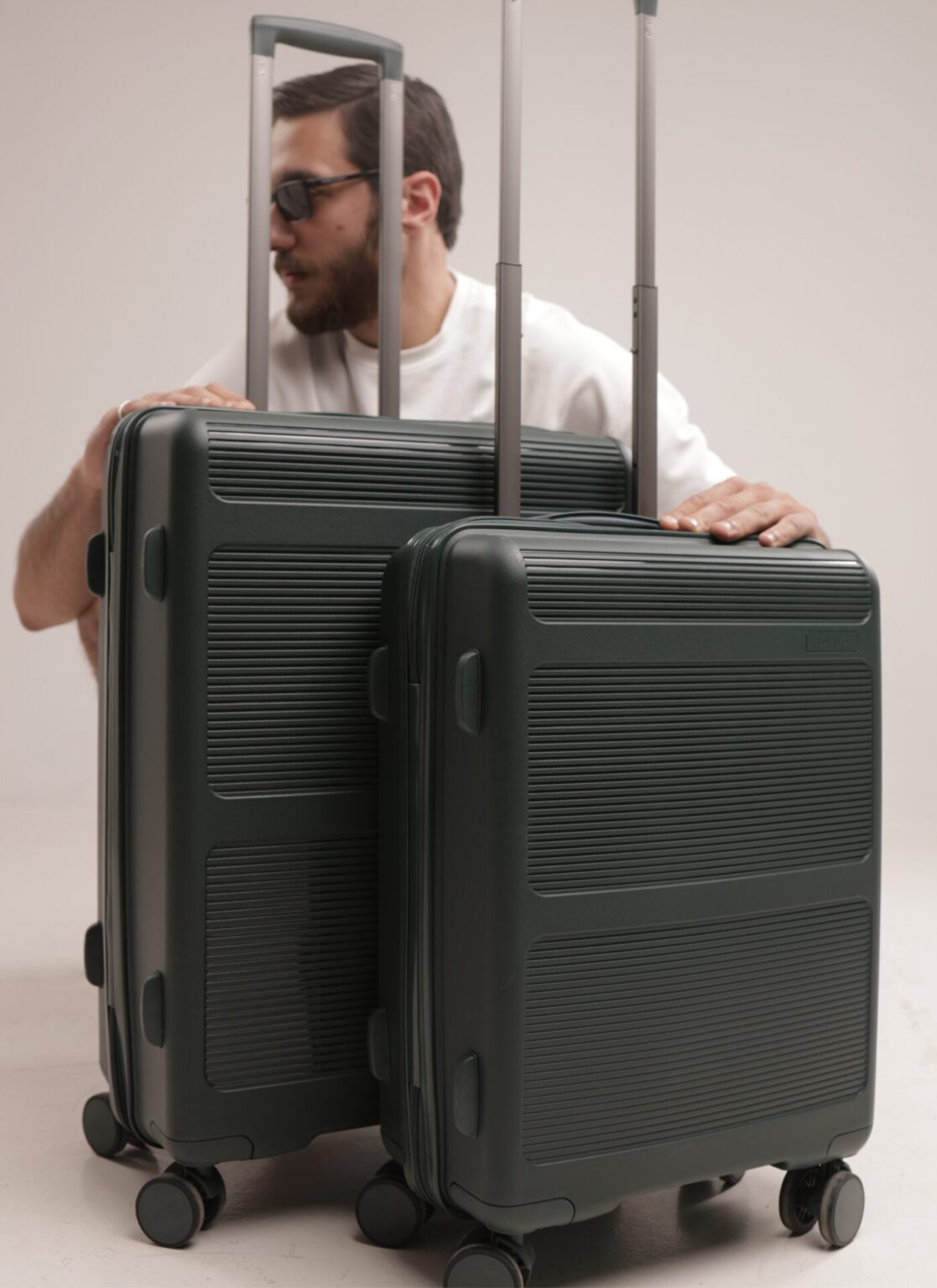 Durable Wheeled Suitcase for Travel in Yerevan size L | Ճամպրուկներ Երևանում