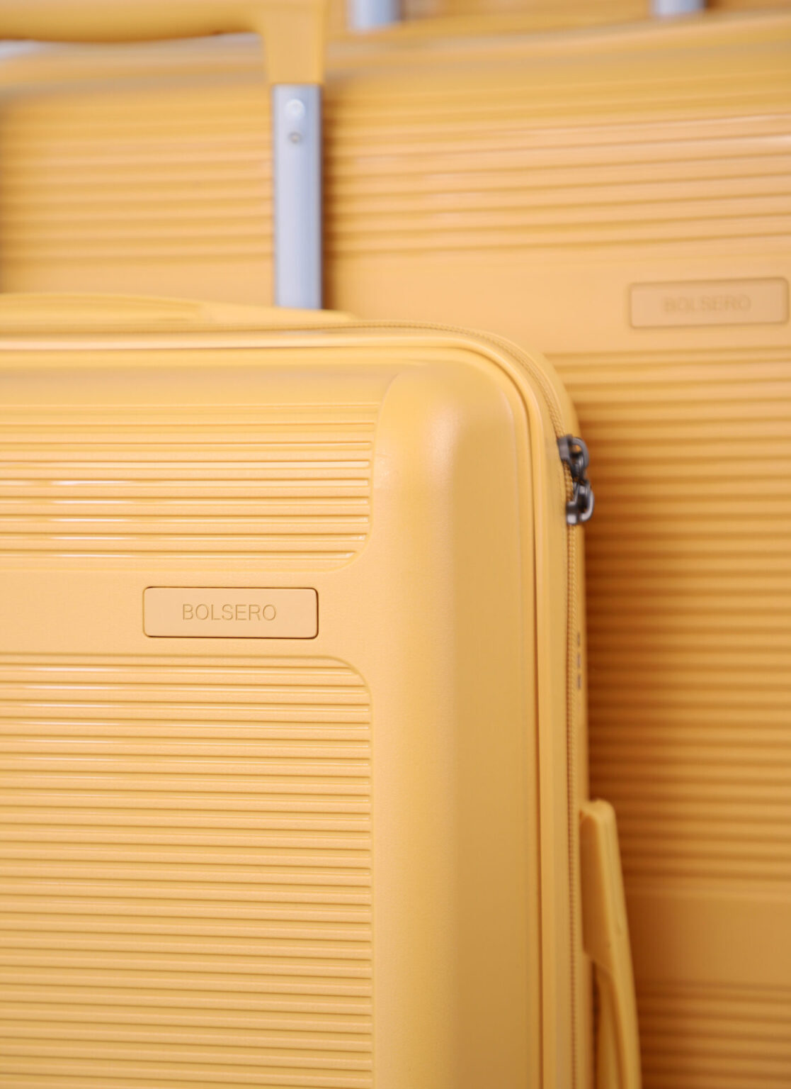 Trendy travel luggage | suitcase size M | ճամպրուկ
