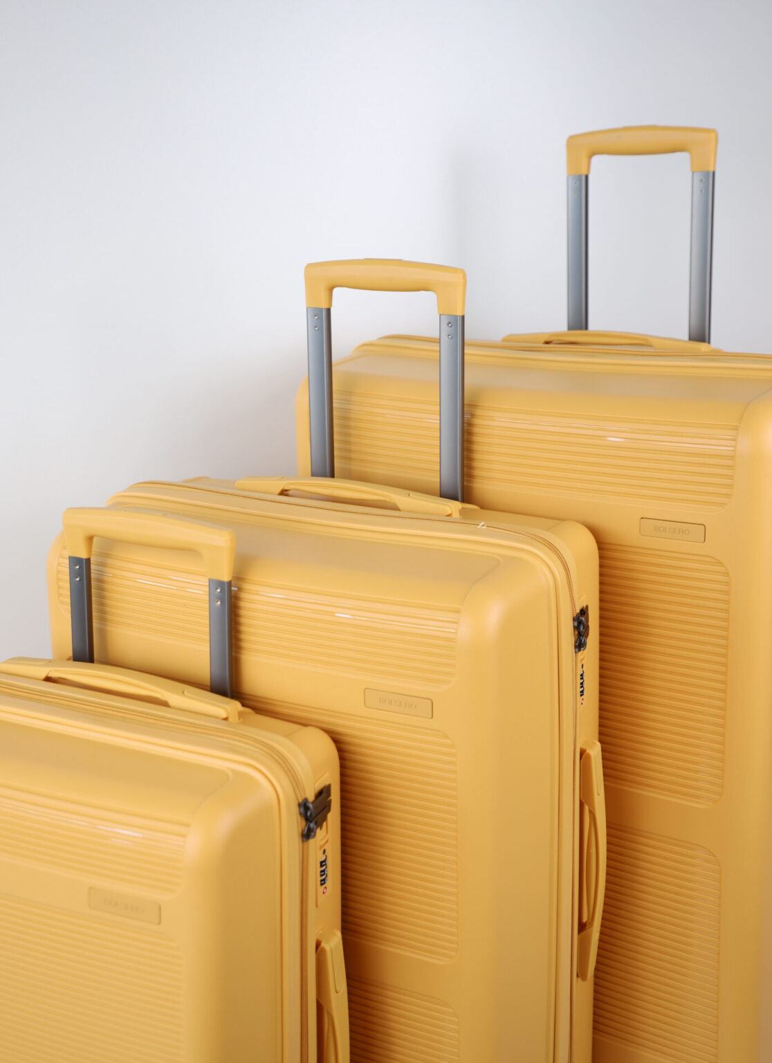 Trendy travel luggage | suitcase size M | ճամպրուկ
