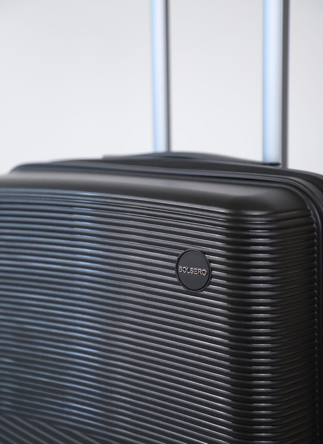 Travel Suitcase in Yerevan size L | ճամպրուկ Երևանում