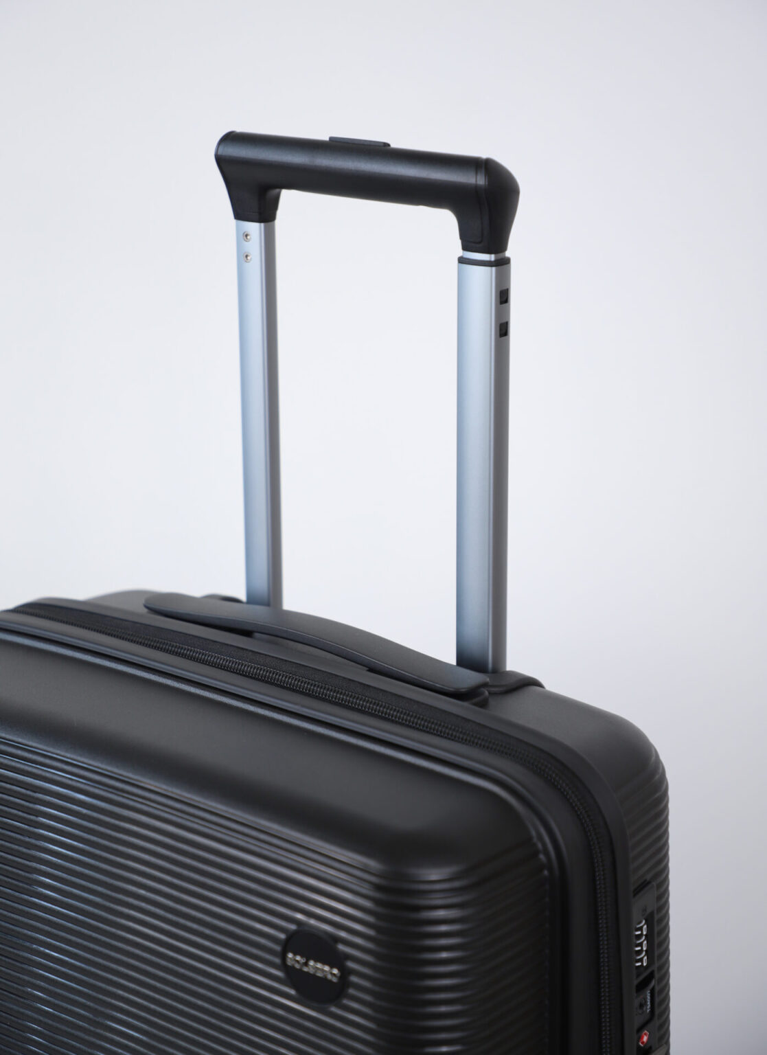 Travel Suitcase in Yerevan size L | ճամպրուկ Երևանում