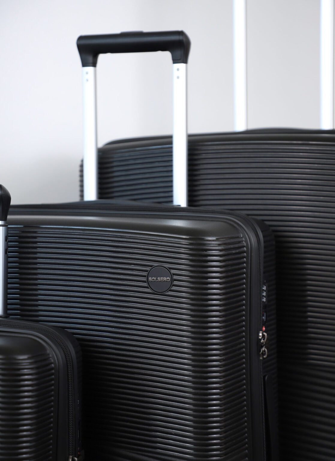Travel Suitcase in Yerevan size L | ճամպրուկ Երևանում