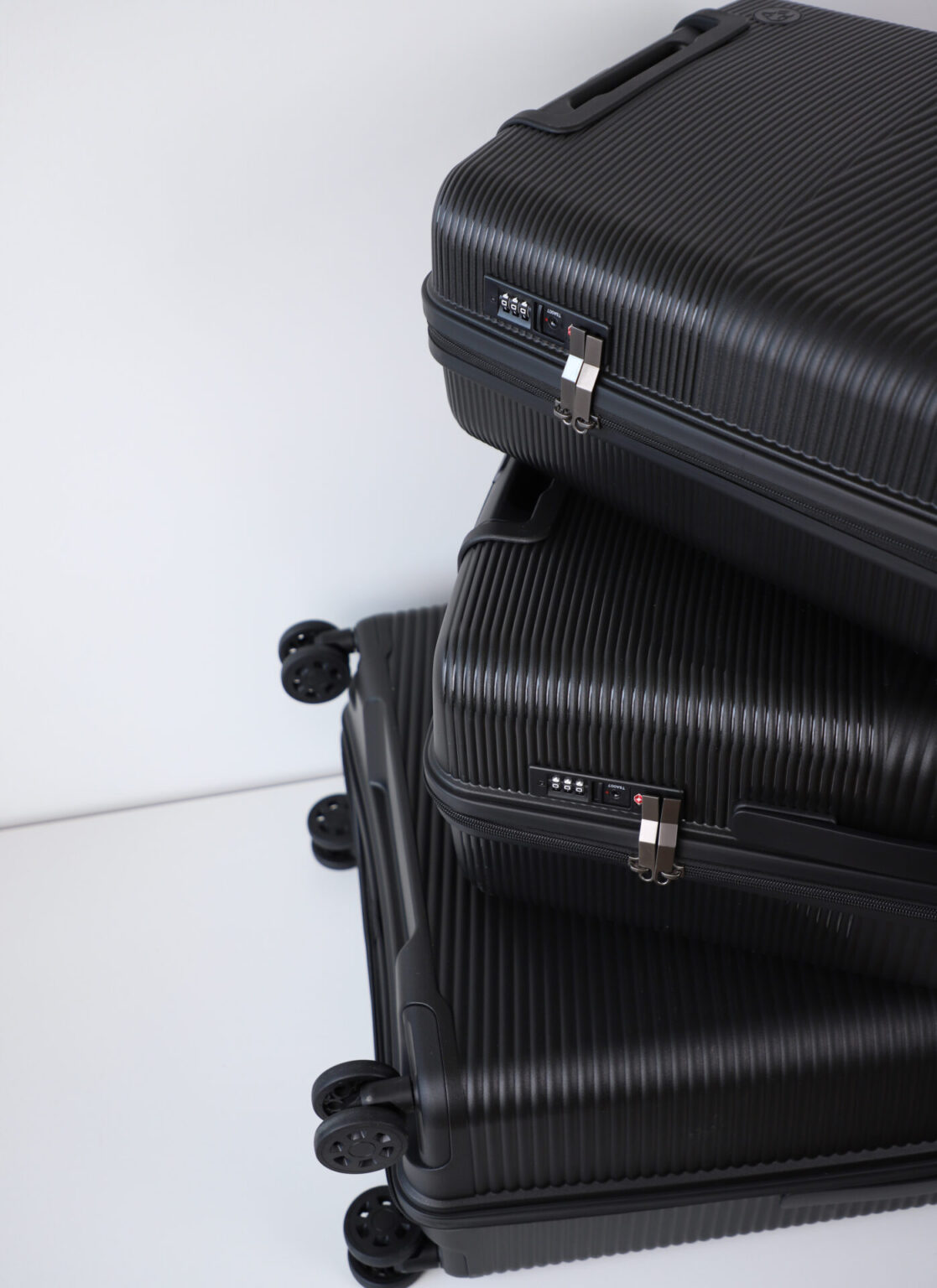 Travel Suitcase in Yerevan size L | ճամպրուկ Երևանում