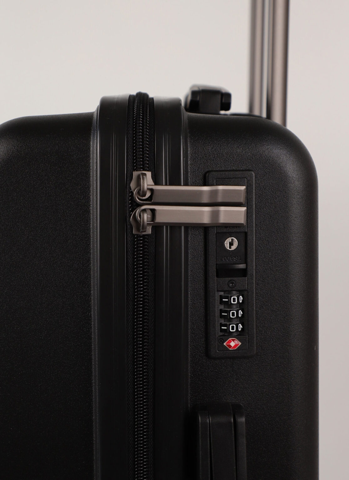 Trendy travel luggage | suitcase size M | ճամպրուկ