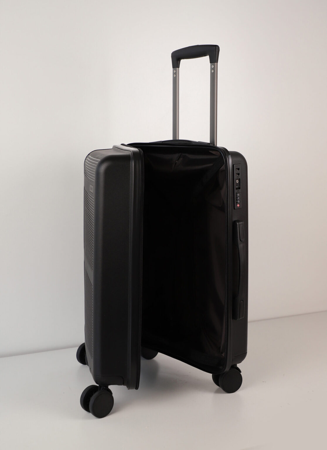 Trendy travel luggage | suitcase size M | ճամպրուկ
