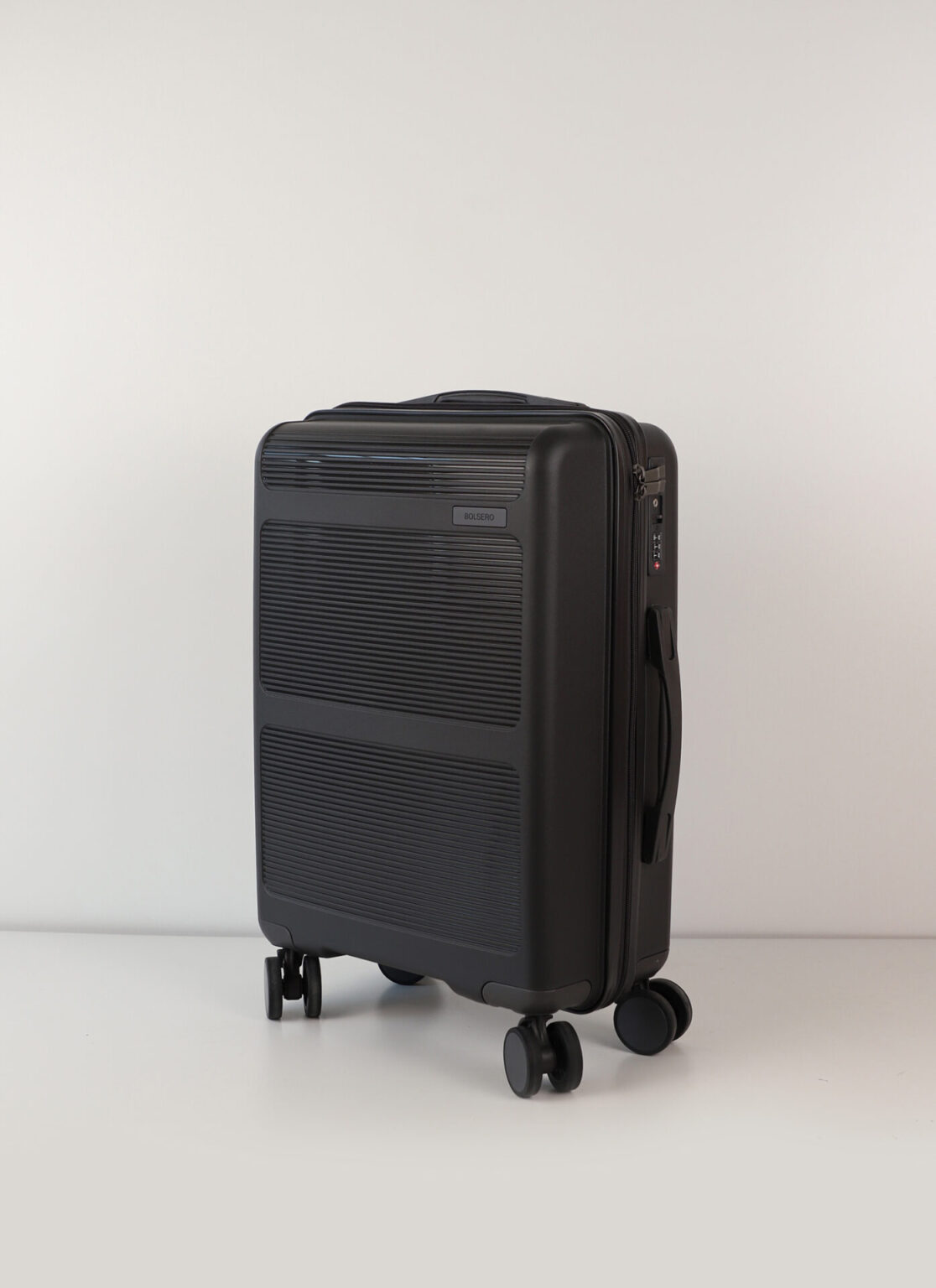 Travel Luggage with Wheels in Yerevan size L | ճամփորդական ճամպրուկ
