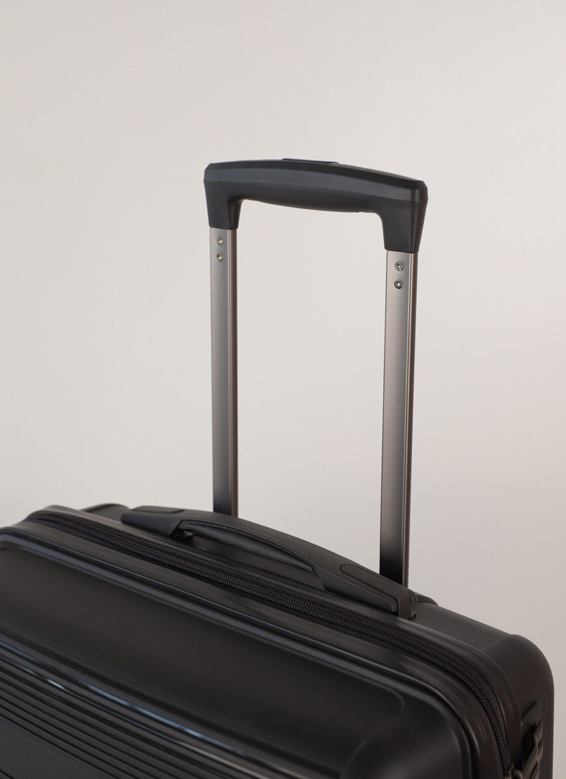 Travel Luggage with Wheels in Yerevan size L | ճամփորդական ճամպրուկ