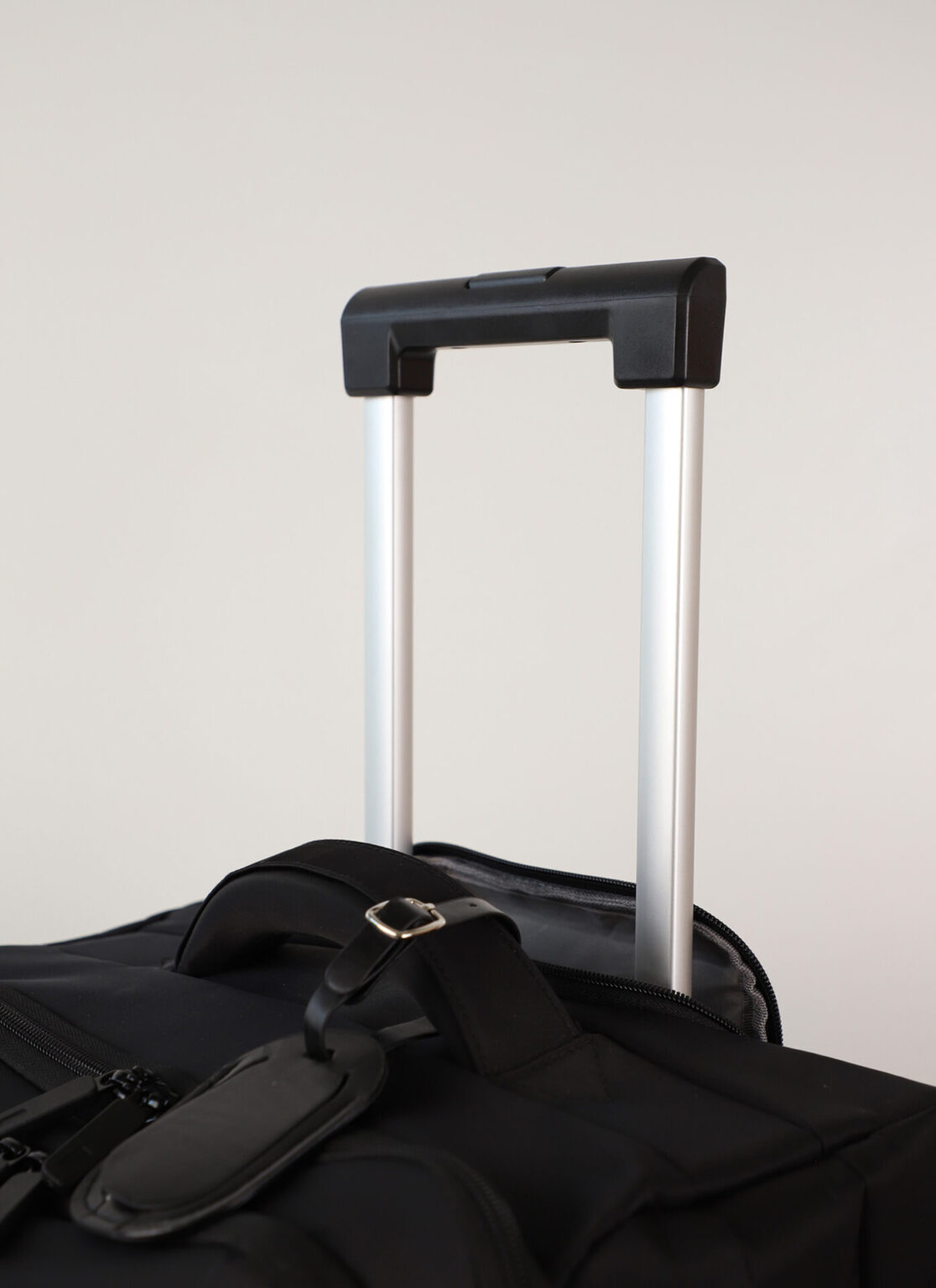 Lightweight Travel Luggage with Wheels size S | թեթև ճամփորդական ճամպրուկ