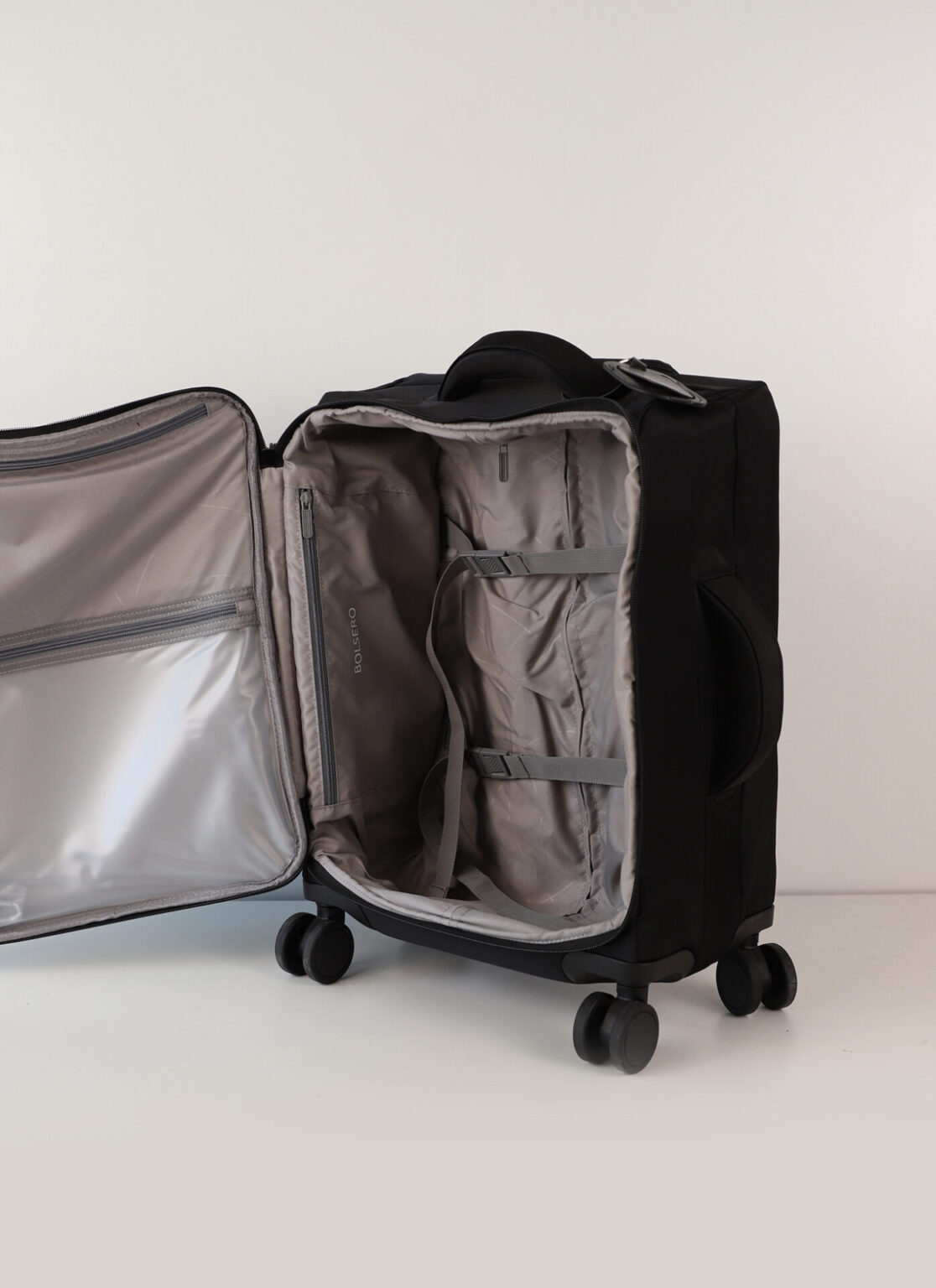 Lightweight Travel Luggage with Wheels size S | թեթև ճամփորդական ճամպրուկ