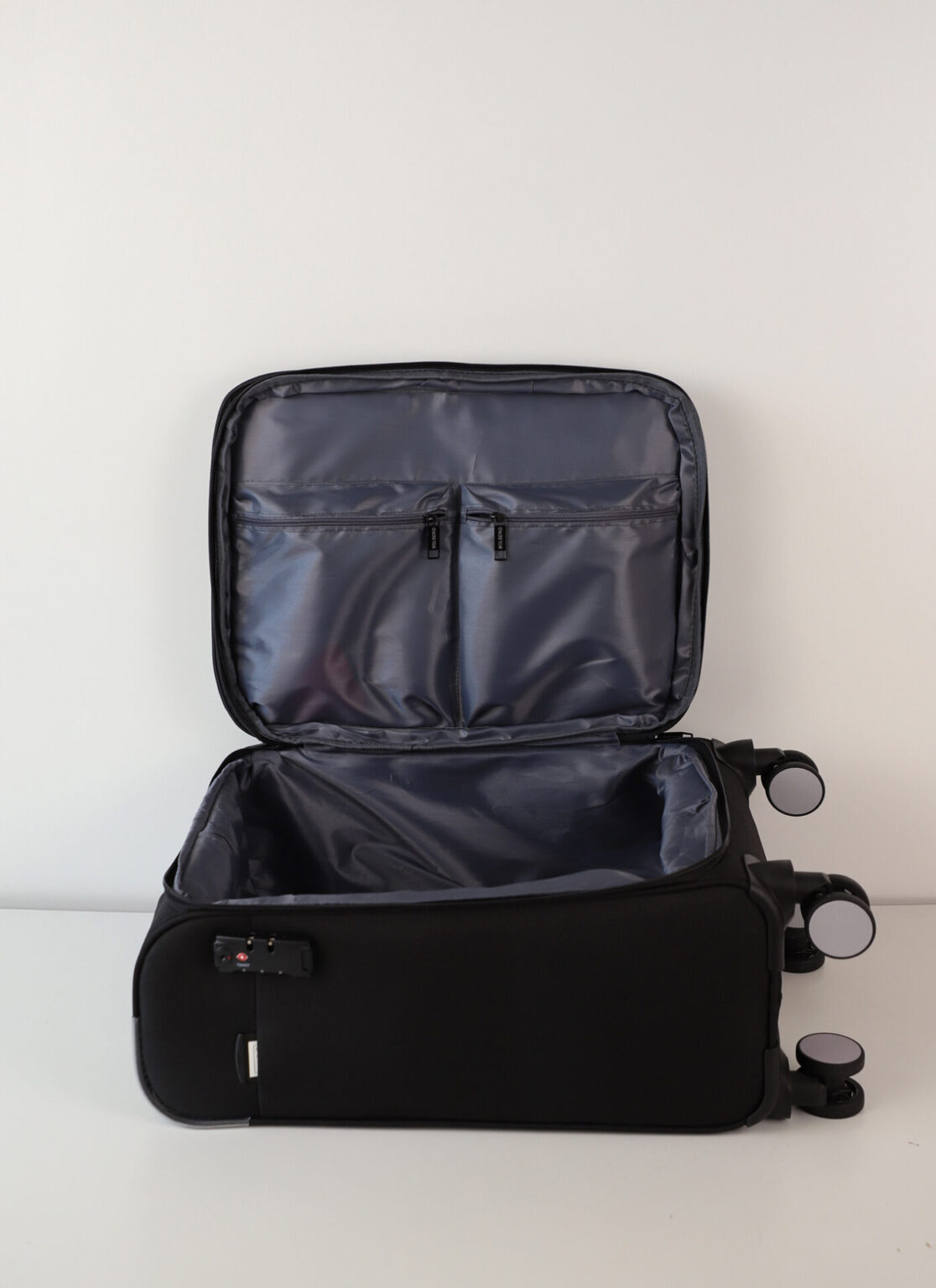 Travel Luggage with Wheels in Yerevan size L | ճամփորդական ճամպրուկ