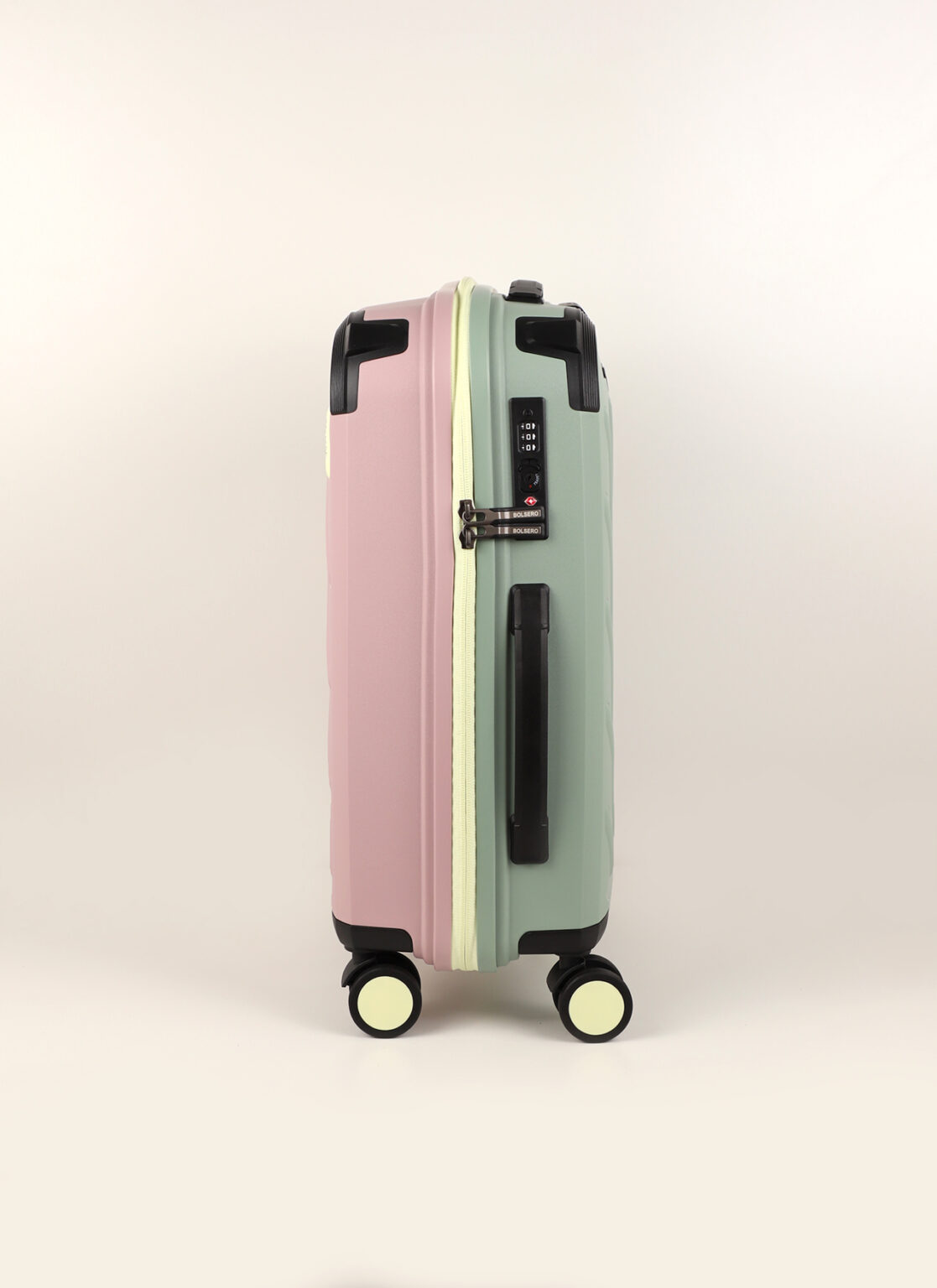 Lightweight hard-shell suitcase size M | Ճամպրուկ