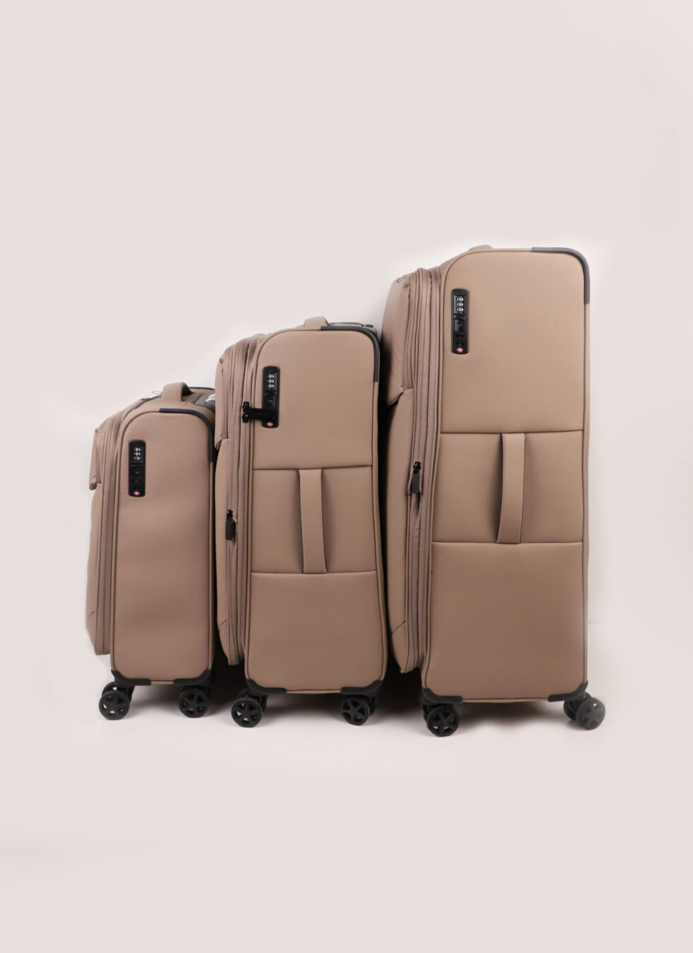 Lightweight Travel Luggage with Wheels size S | թեթև ճամփորդական ճամպրուկ