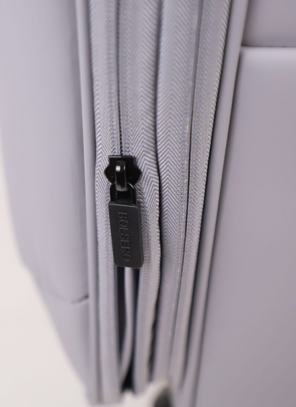 Lightweight Travel Luggage with Wheels size S | թեթև ճամփորդական ճամպրուկ