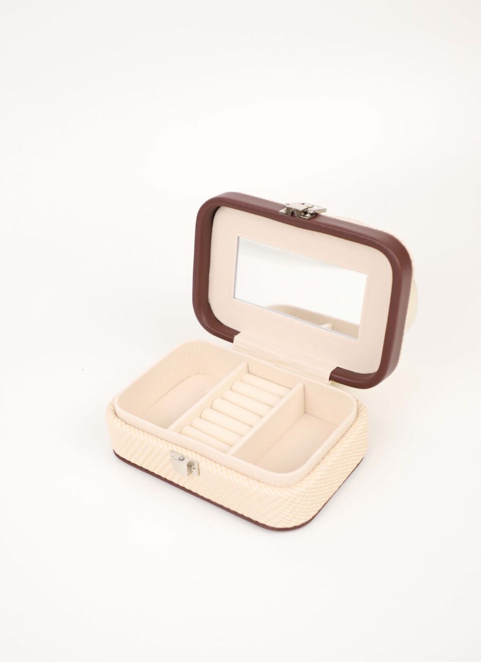 Jewelry box